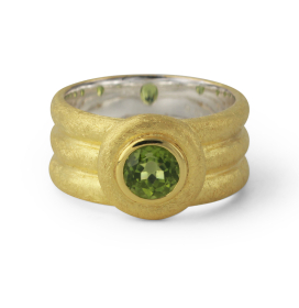 Vorschau: Silberring mit 6mm Peridot, 18ct vergoldet Vorschau: Silberring mit 6mm Peridot, 18ct vergoldet